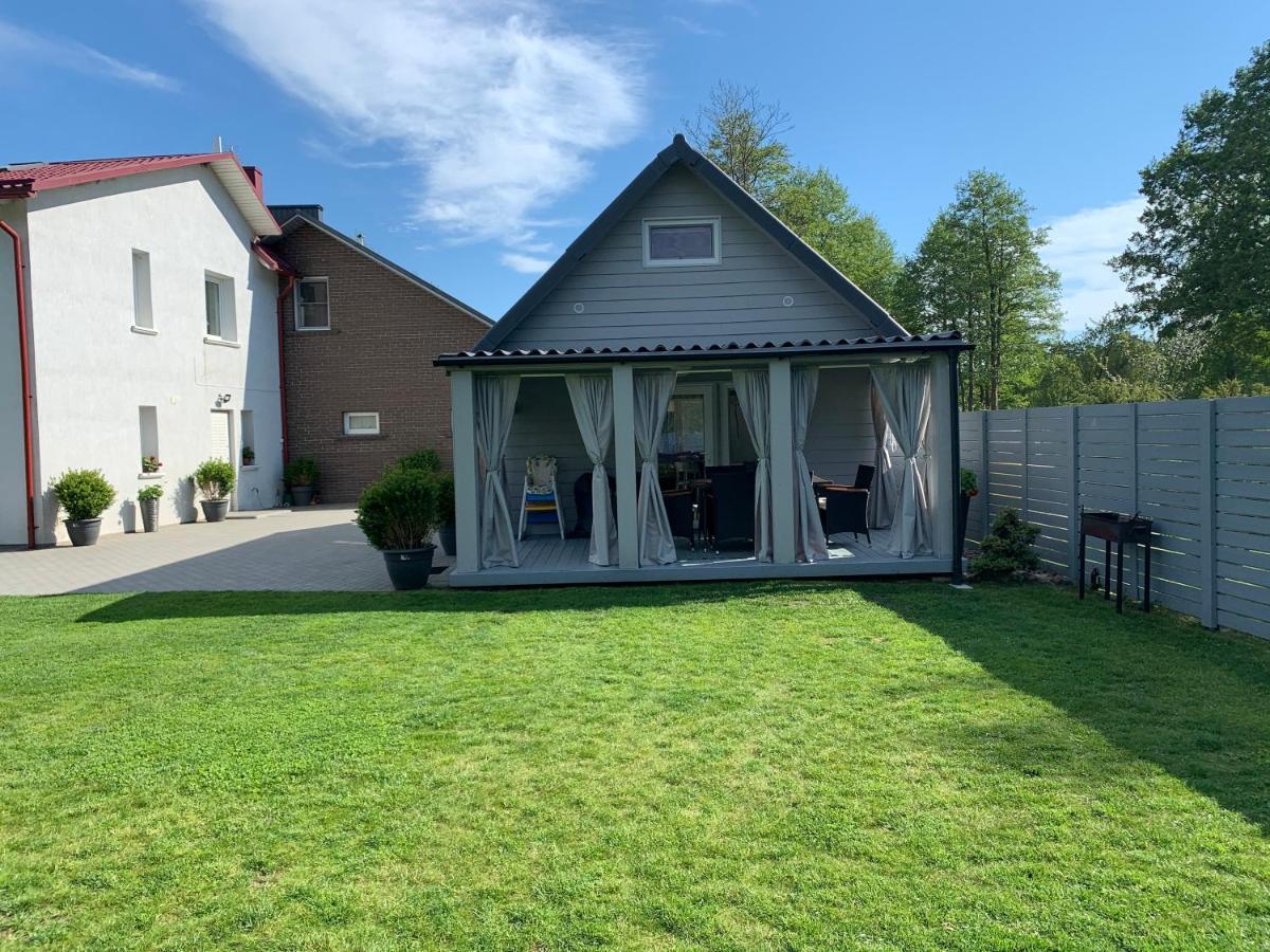 Vila Renata Laure Palanga Luaran gambar