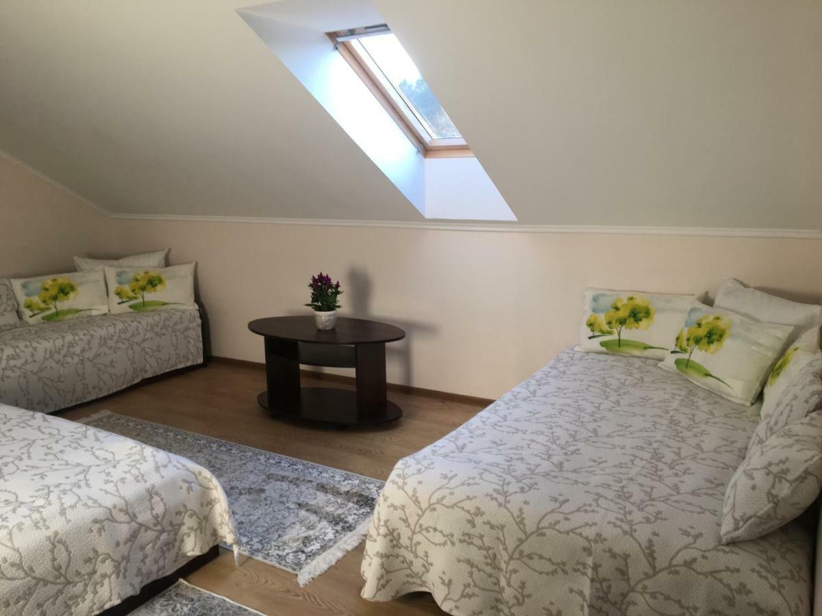 Vila Renata Laure Palanga Luaran gambar